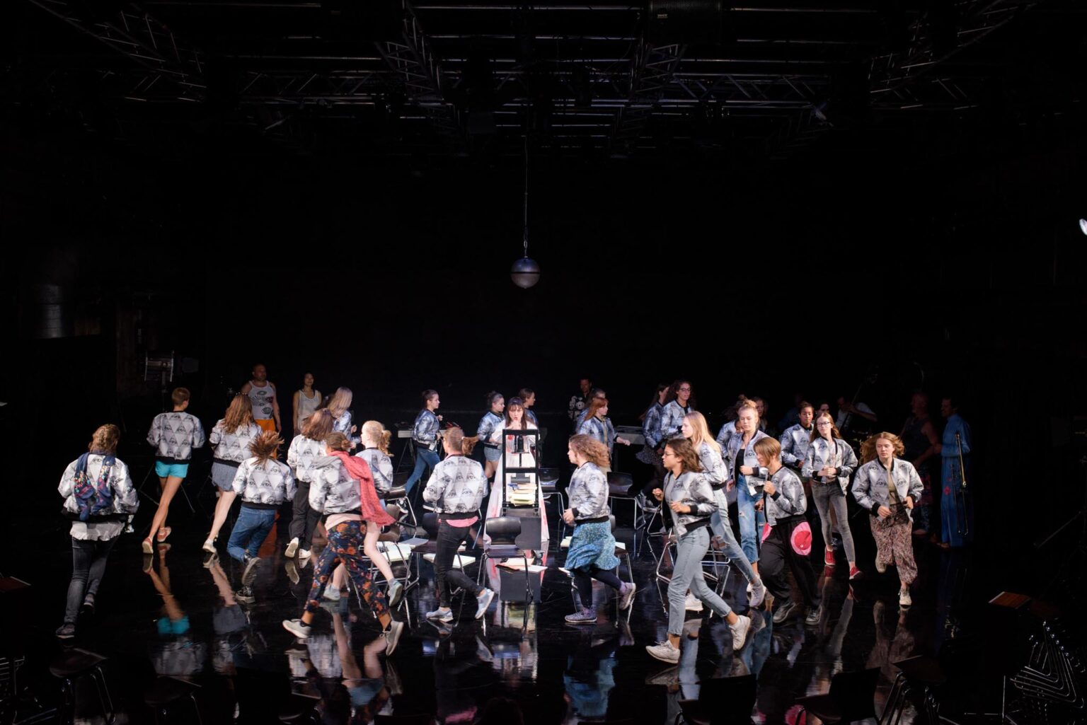 22.08.19, Weimar: Kunstfest Weimar 2019, Novoflot »Die Oper #1 – Am Kreis (Für den Anfang)«, Regie und Konzept Sven Holm. Foto: Candy Welz