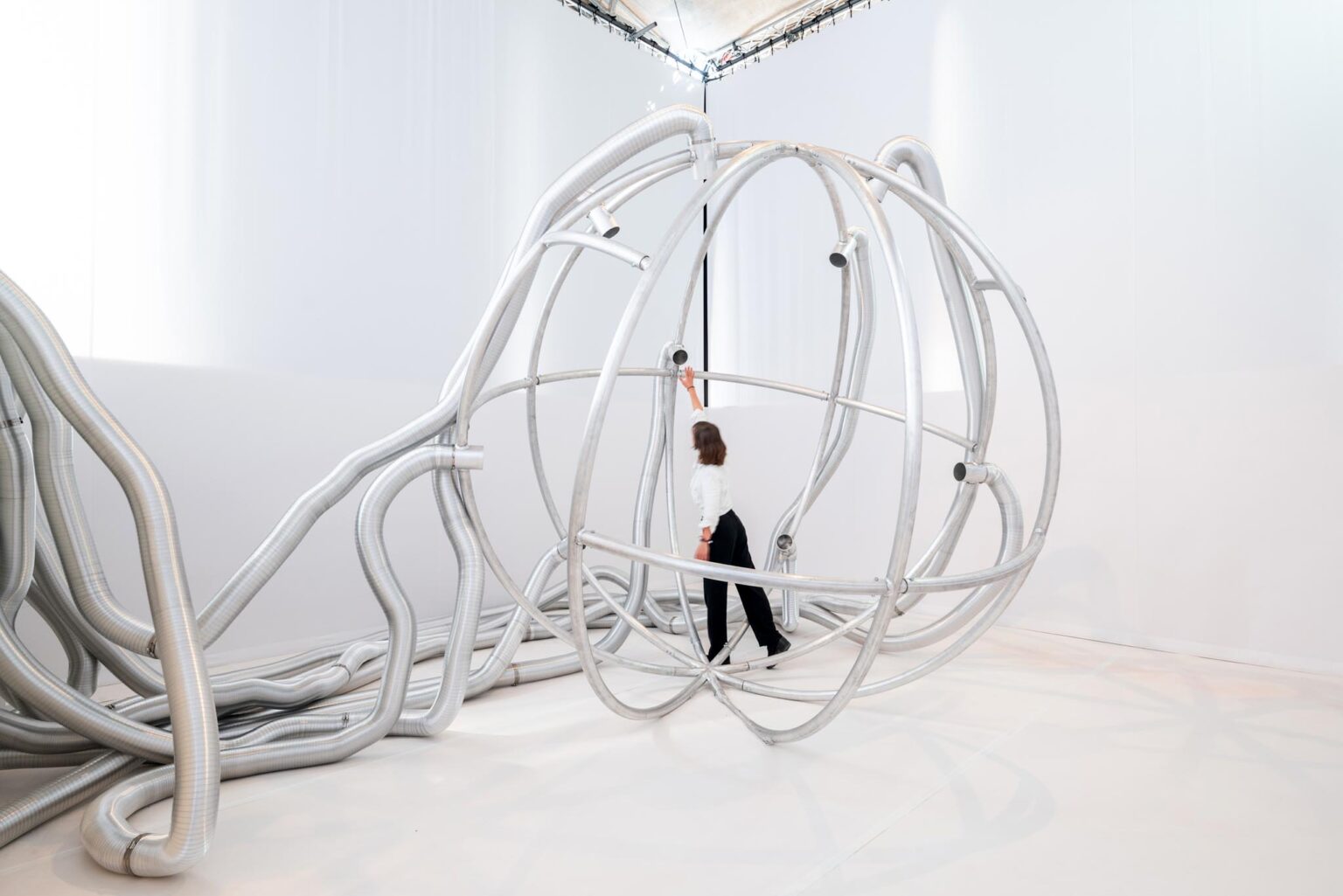 21.08.2019 Weimar: Ausstellung Jenny Brockmann "Kälte – Studie zur Empfind­sam­keit" im 'Hitze Kälte Apparate'-Pavillon im Ilmpark. Foto: Thomas Müller