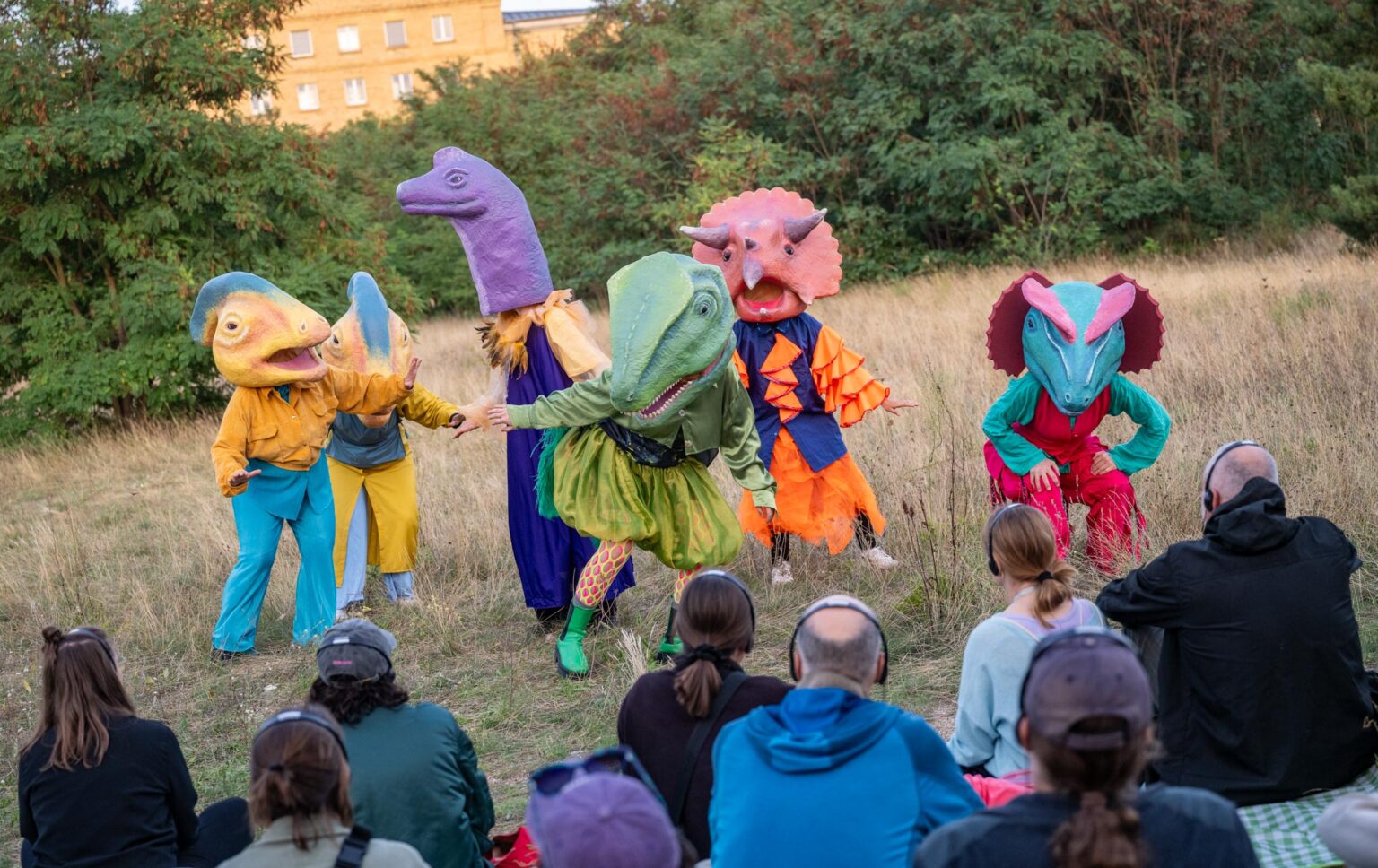 2025-09-13_OUS__FFW5741_c_Falk Wenzel_Tyrannosaurus Regina-hannsjana